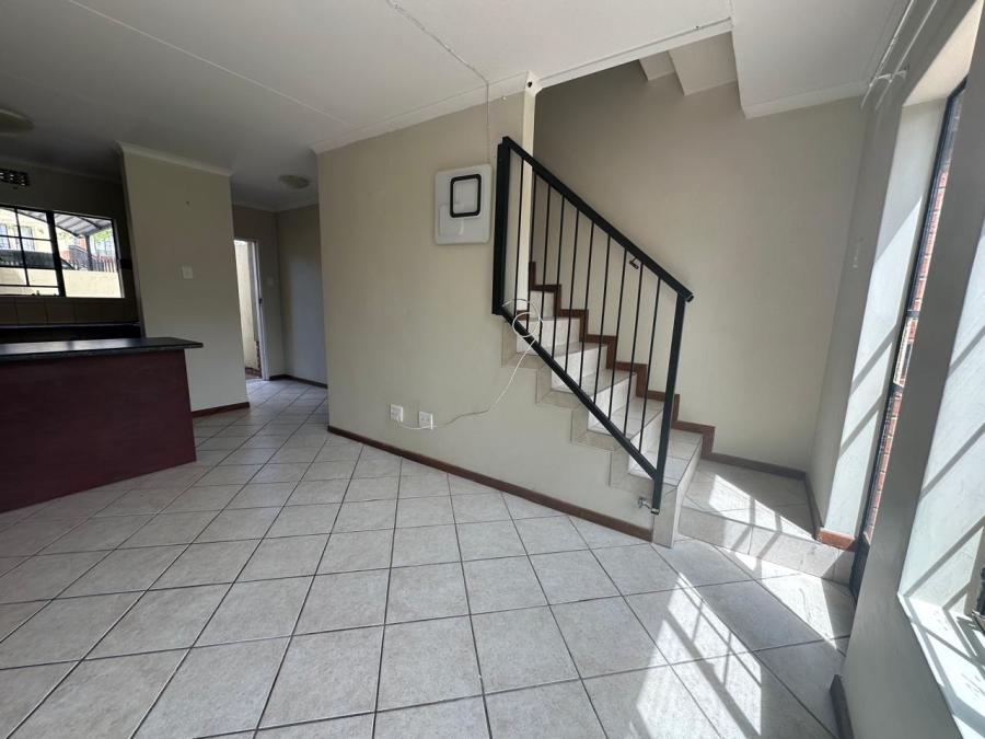 To Let 2 Bedroom Property for Rent in Hillside Free State